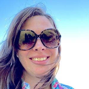 Meet your Posher, Abby